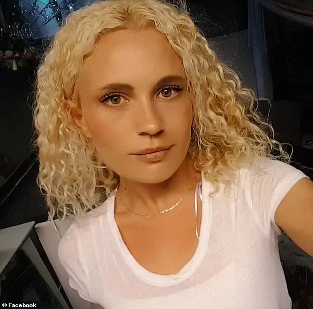 Morte de mulher infectada por superbactéria assusta médicos: 'Encontraram buracos nos pulmões' Mulher, 29 anos, morre depois que superbactérias atacam seus órgãos, causando-lhe choque séptico