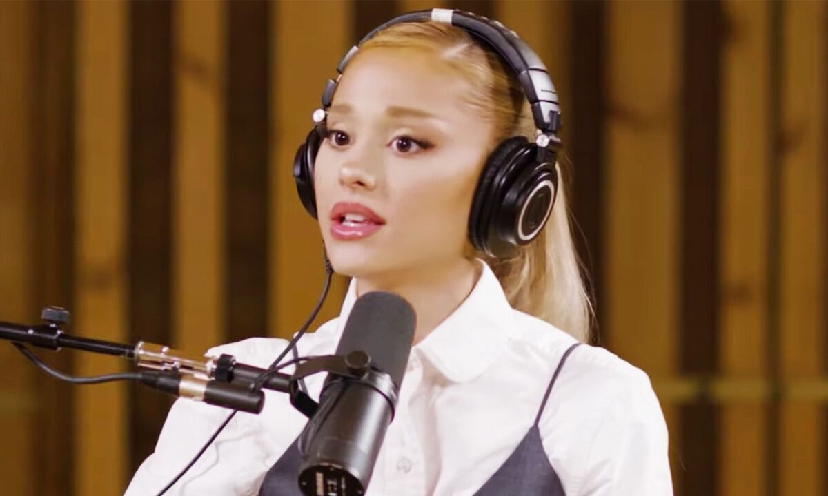 Ariana Grande revela seu verdadeiro eu de Nickelodeon a Eternal Sunshine