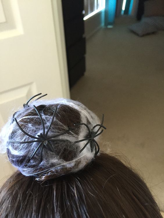 As melhores ideias de Cabelo Maluco Menina e Menino com o tema Halloween Penteado Cabelo Maluco Halloween (12)