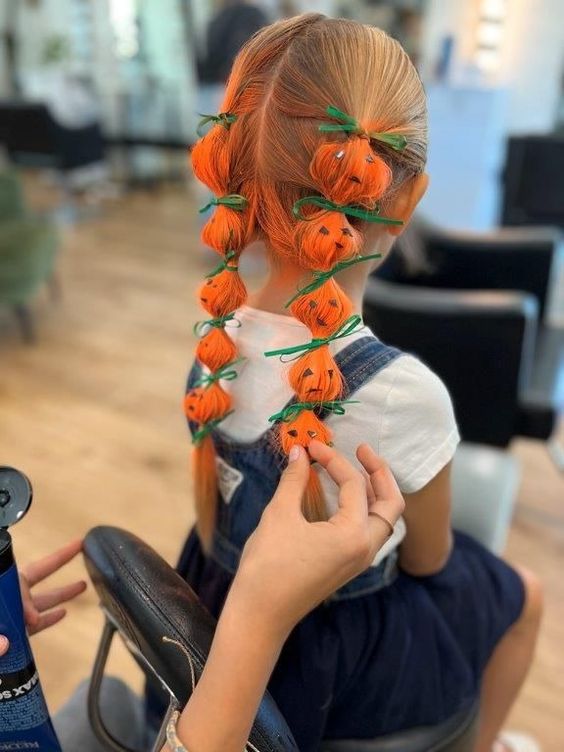 As melhores ideias de Cabelo Maluco Menina e Menino com o tema Halloween Penteado Cabelo Maluco Halloween (15)