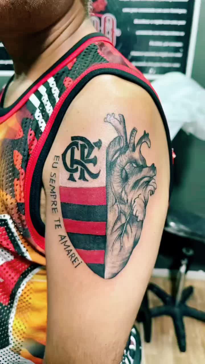 Tatuagem do Flamengo: 12 ideias para homenagear o Mengão Tatuagem do Flamengo IDEIAS