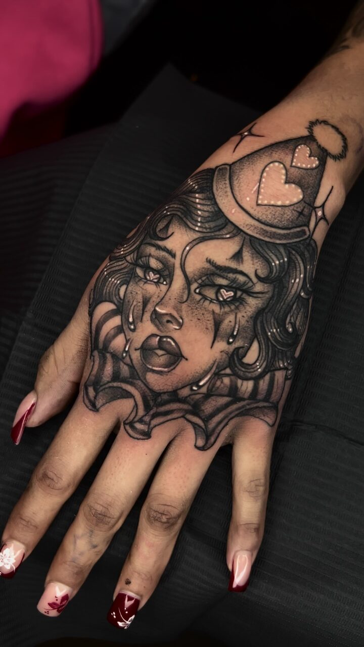 12 ideias de Tatuagem na Mão Tatuagem na Mão