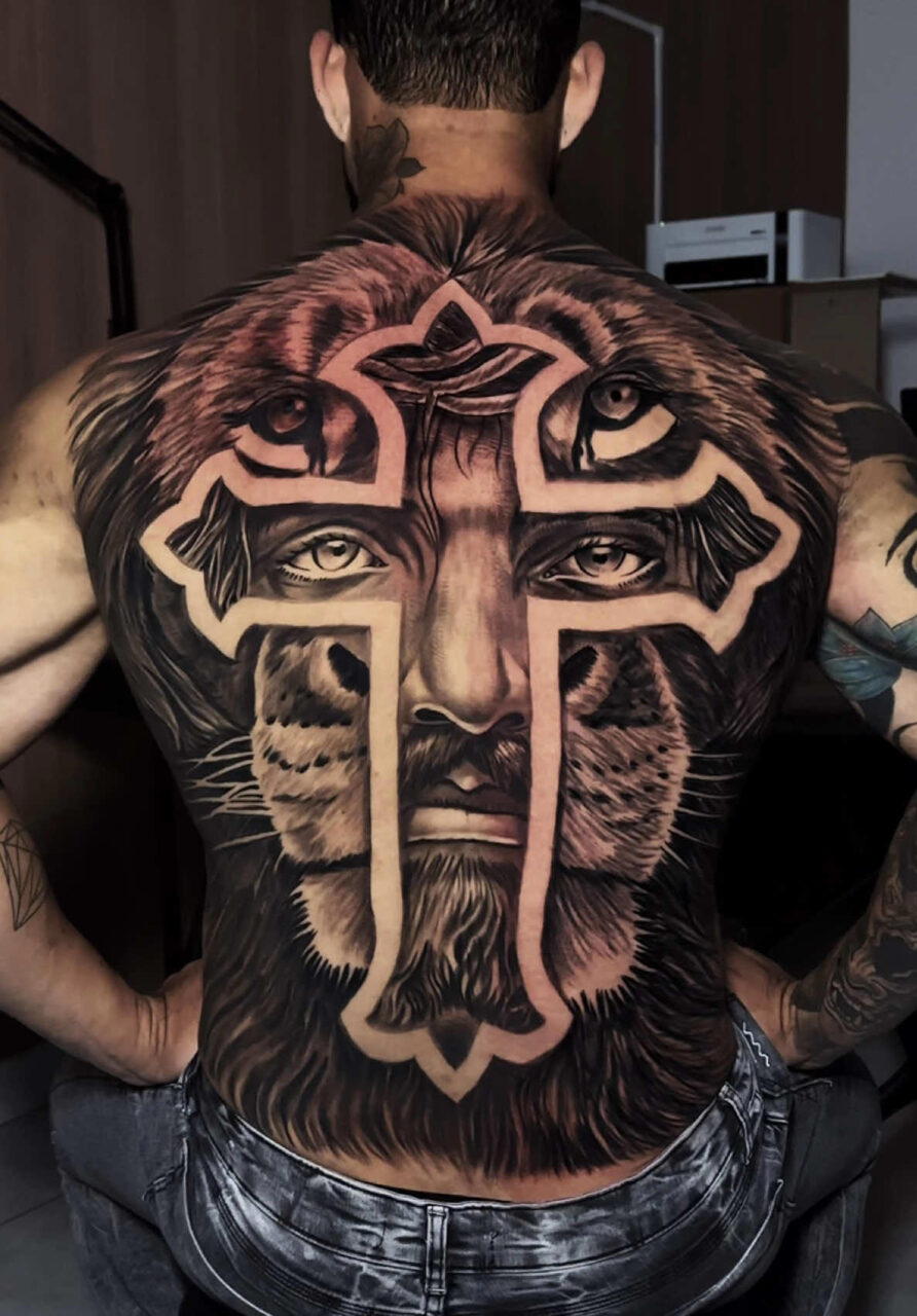 Fechamento de Costa: 12 ideias de tatuagem para fechar as costas masculina tatuagem Fechamento de costa