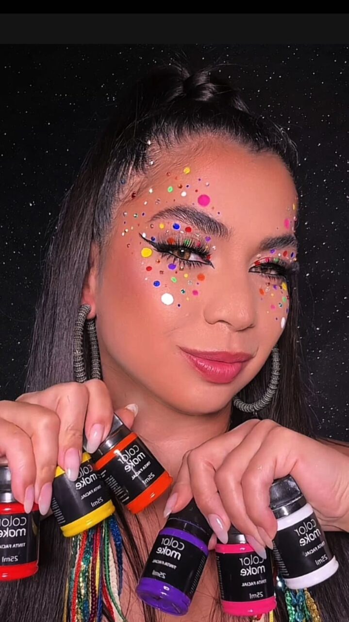 Maquiagem de Carnaval: 15 ideias para brilhar na folia Maquiagem Carnaval