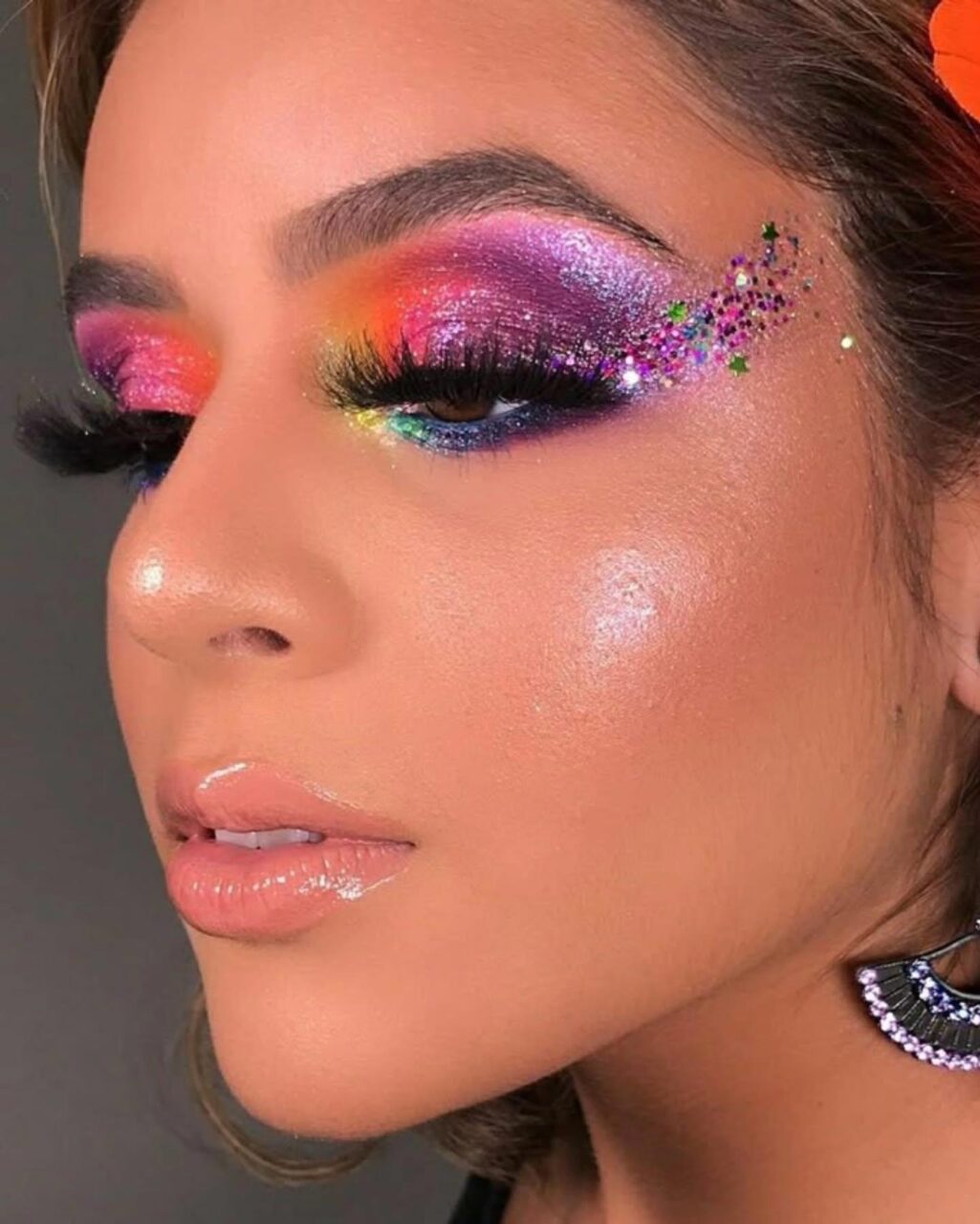 Maquiagem de Carnaval: 15 ideias para brilhar na folia Maquiagem Carnaval