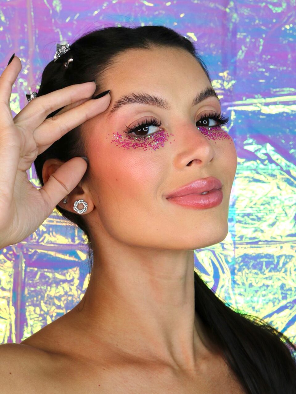 Maquiagem de Carnaval: 12 estilos para destacar seu visual na folia Maquiagem Carnaval