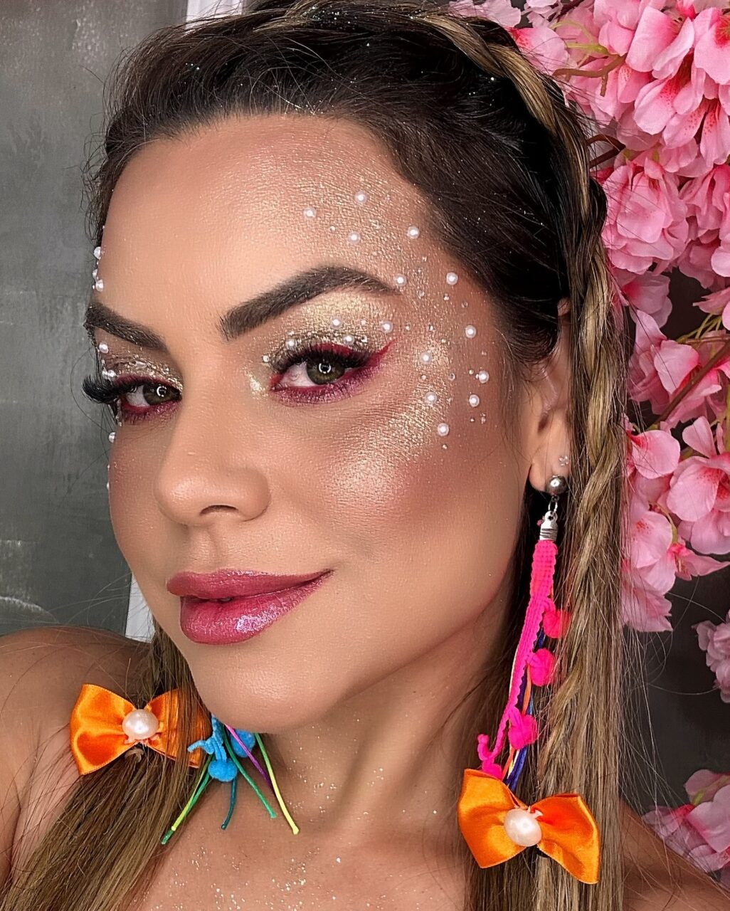 Maquiagem de Carnaval: 12 melhores ideias para brilhar na folia Maquiagem Carnaval