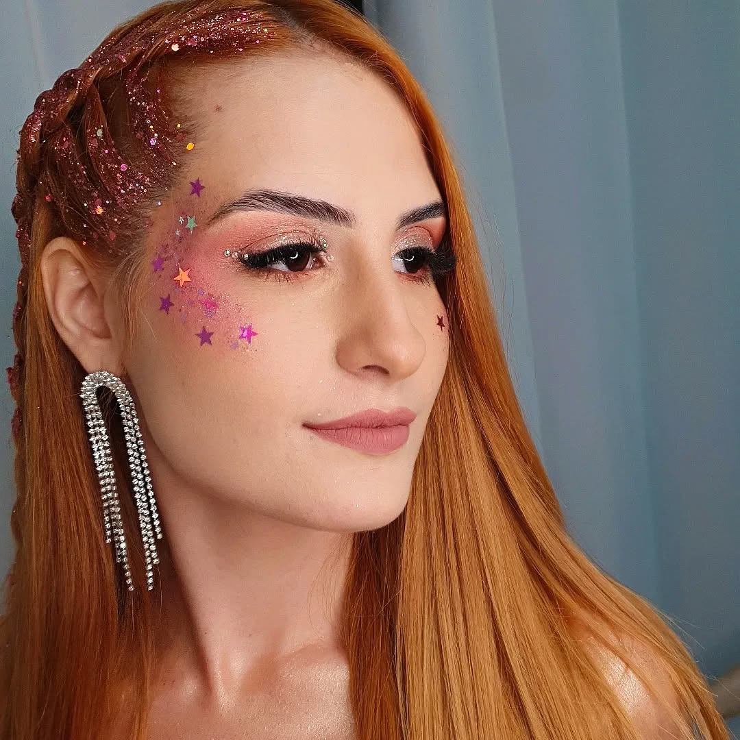 Maquiagem de Carnaval: 15 modelos para inspirar sua produção Maquiagem de Carnaval