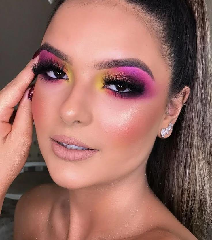 Maquiagem de Carnaval: 15 modelos para inspirar sua produção Maquiagem de Carnaval