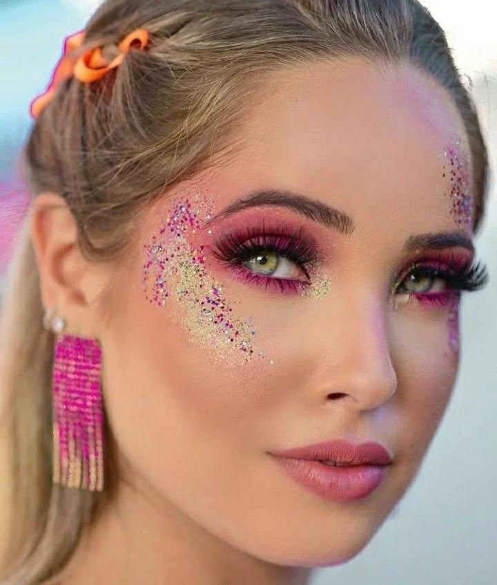 Maquiagem de Carnaval: 15 modelos para inspirar sua produção Maquiagem de Carnaval
