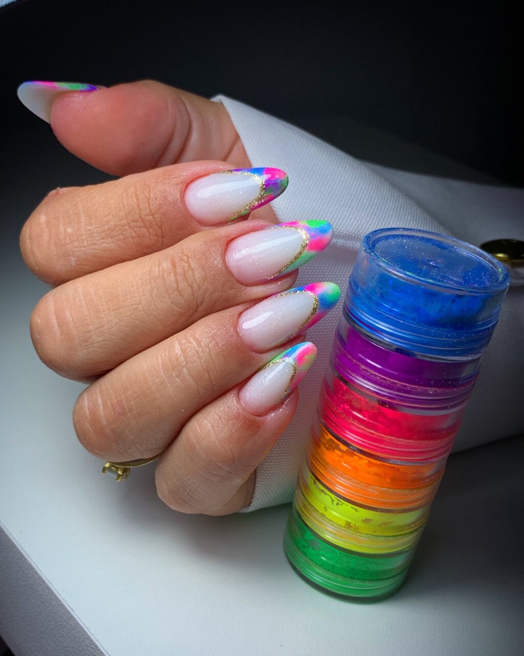 Unhas de Carnaval: 12 modelos para inspirar Unhas Carnaval