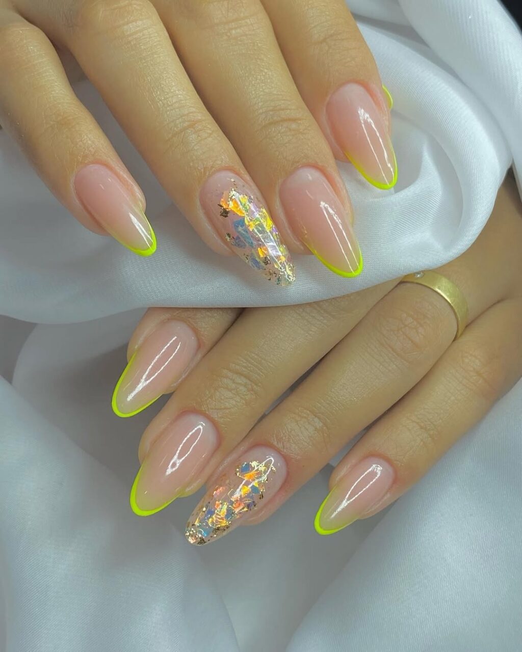Unhas de Carnaval: 12 modelos para inspirar Unhas Carnaval