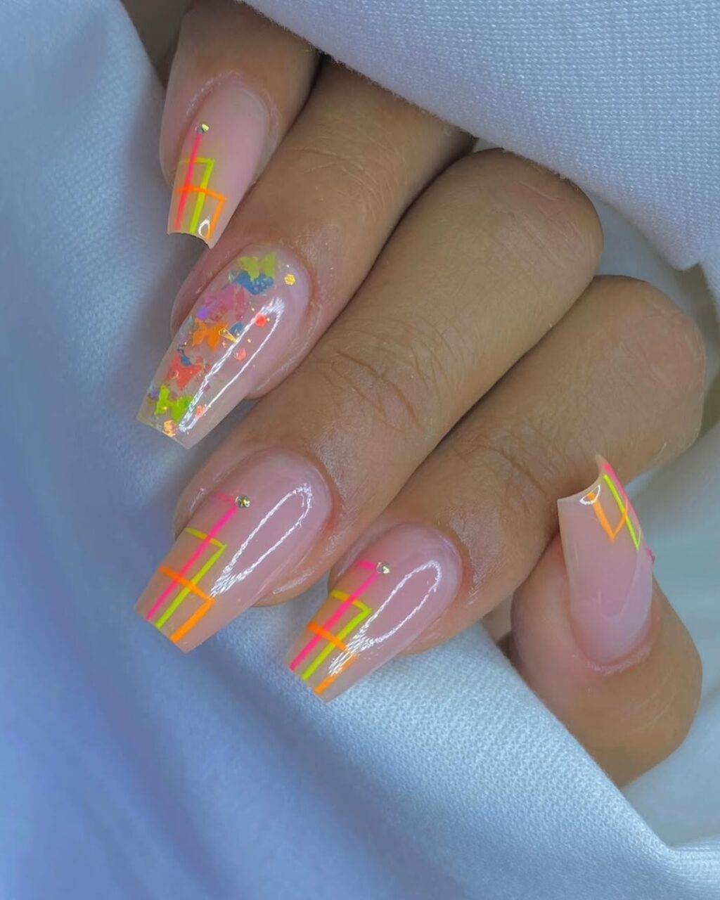 Unhas de Carnaval: 12 modelos para inspirar Unhas Carnaval