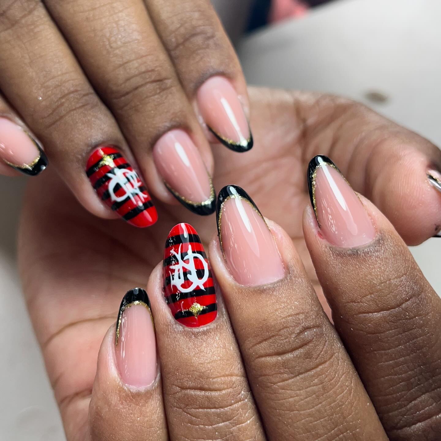 Unhas do Flamengo: 12 ideias para torcer com estilo rubro-negro Unhas Flamengo