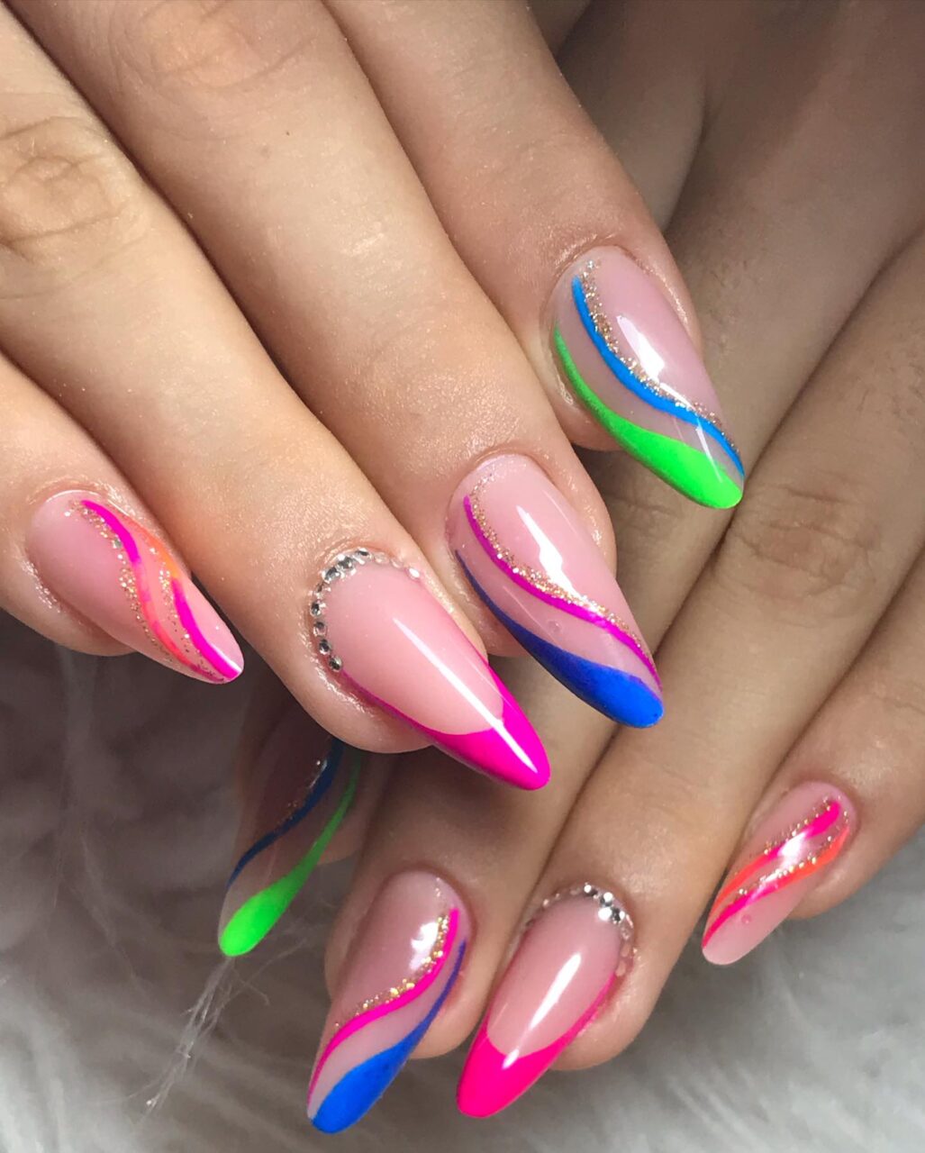Unhas de Carnaval: 12 ideias para arrasar na folia Unhas de Carnaval