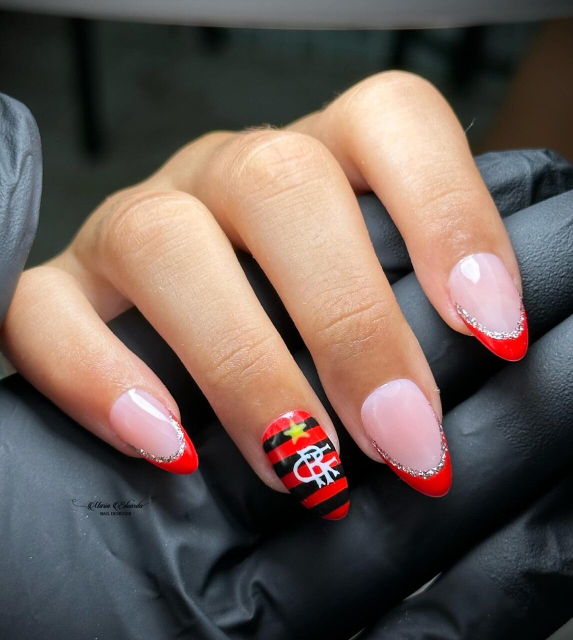 Unhas do Flamengo: 12 modelos para torcer com estilo rubro-negro Unhas do Flamengo