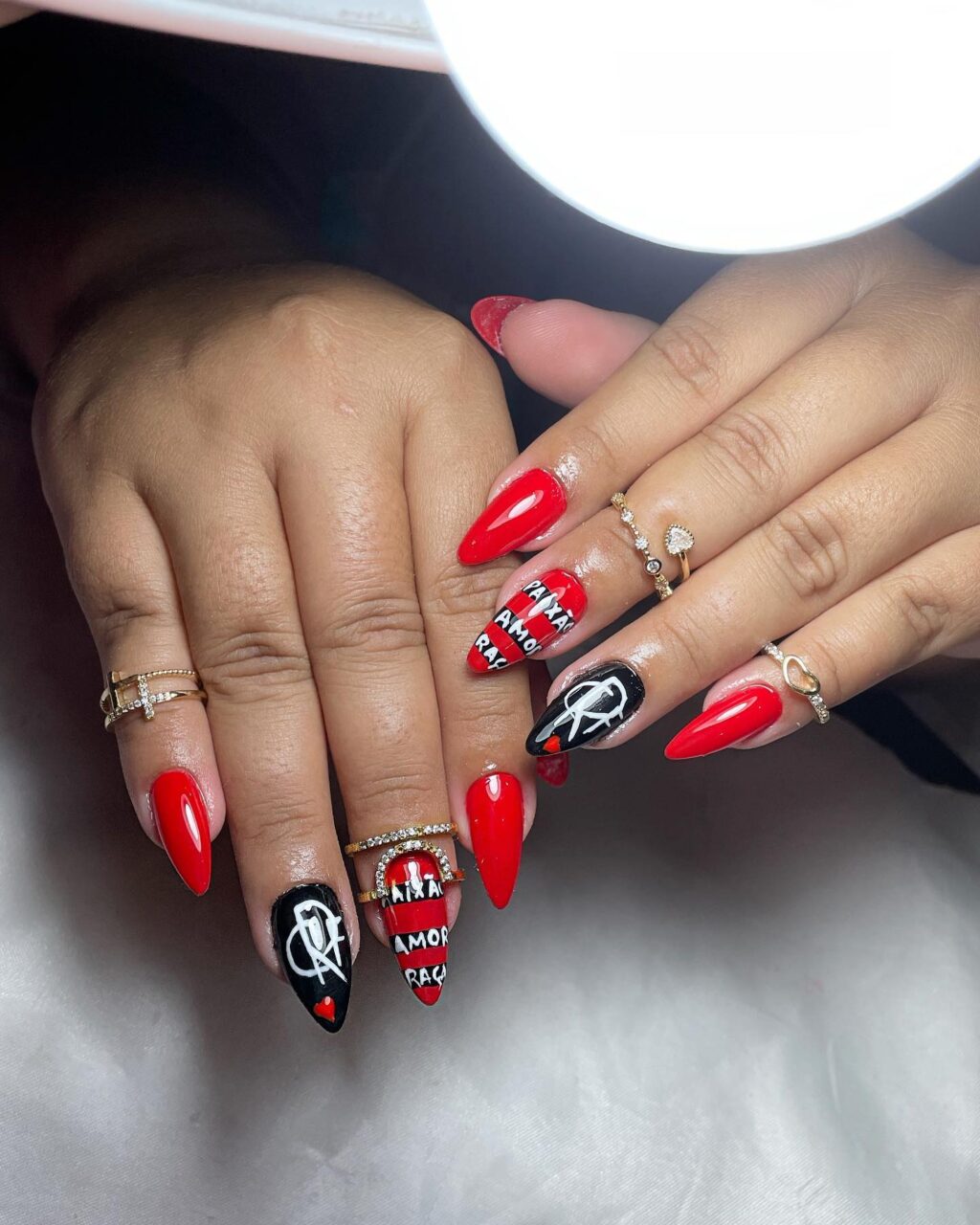 Unhas do Flamengo: 12 modelos para torcer com estilo rubro-negro Unhas do Flamengo