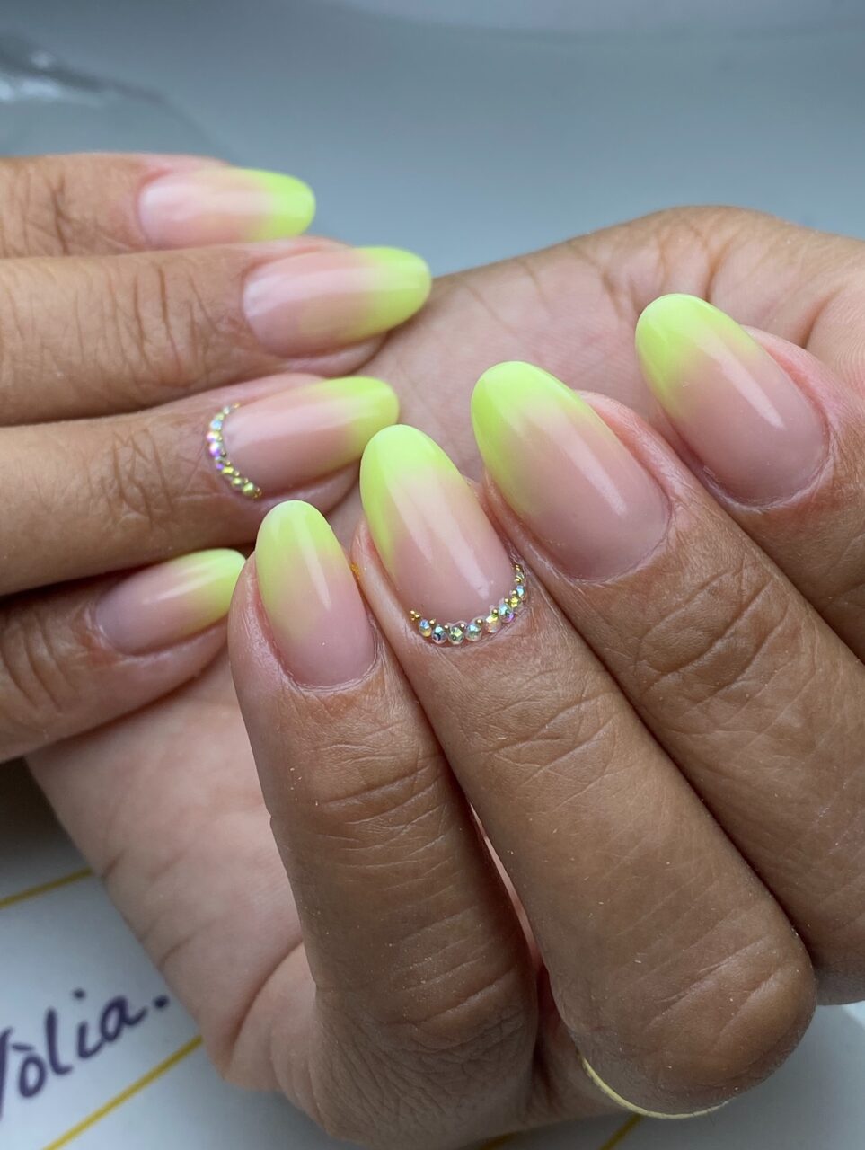 Unhas de Carnaval: 12 modelos para brilhar na folia Unhas de Carnaval