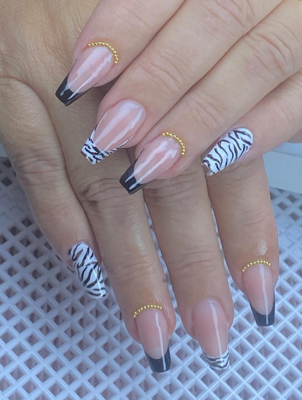 Unhas Decoradas Pretas e Branca: 15 ideias elegantes e modernas unhas decoradas pretas e branca