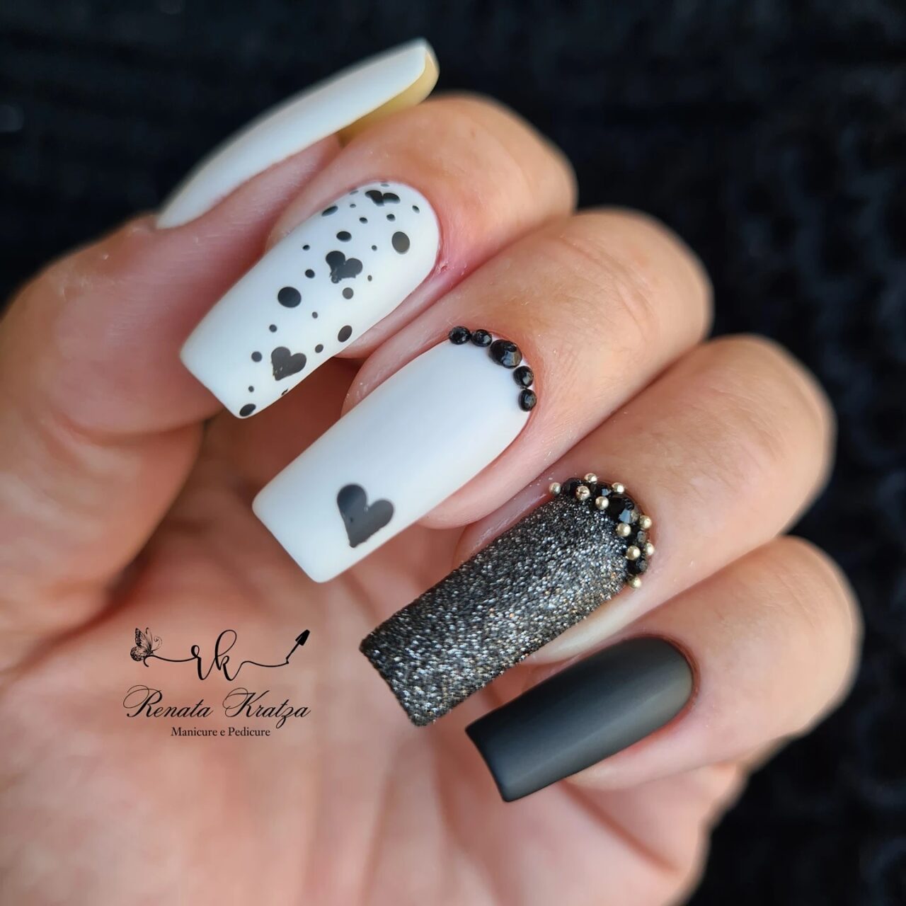 Unhas Decoradas Pretas e Branca: 15 ideias elegantes e modernas unhas decoradas pretas e branca