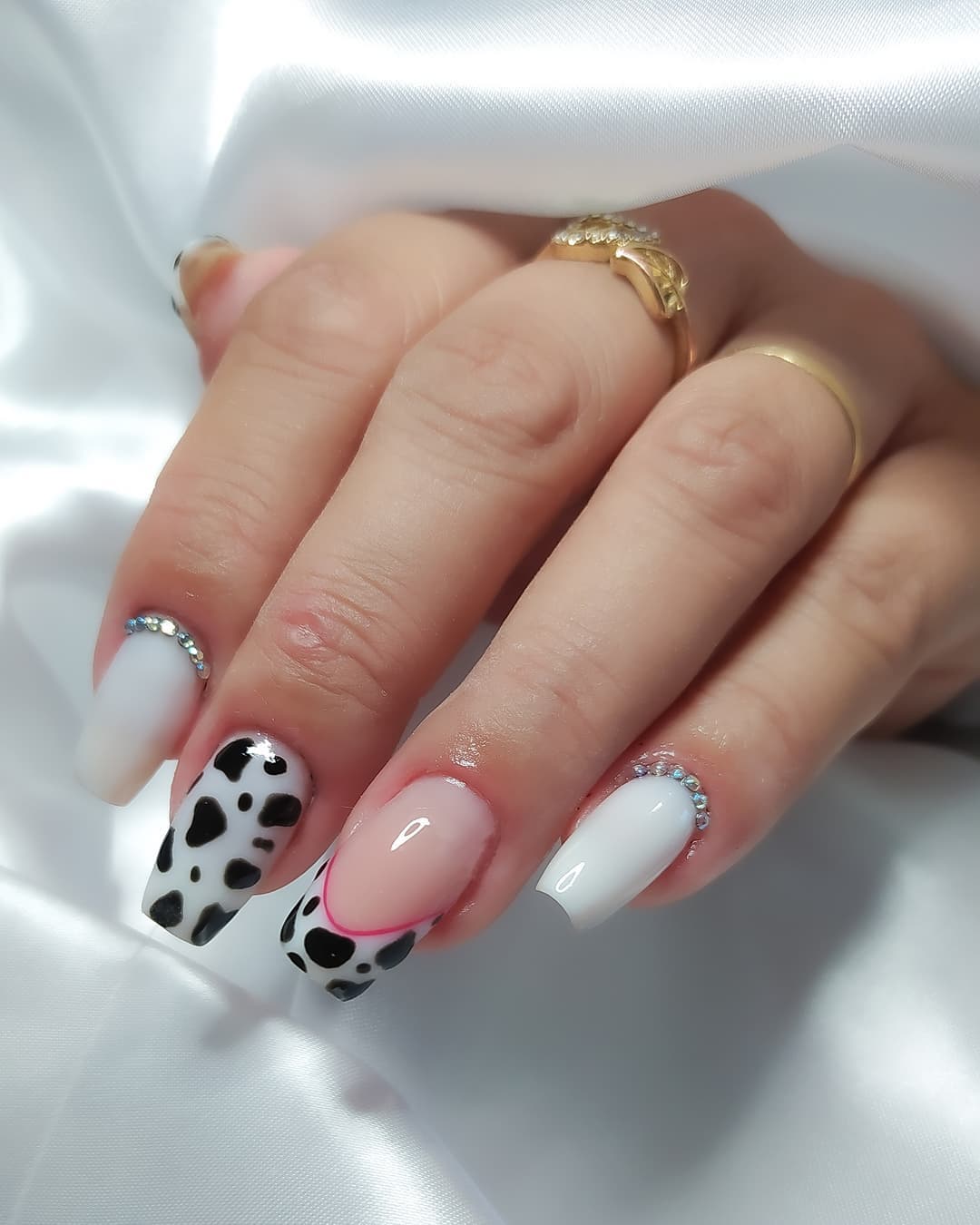 Unhas Decoradas Pretas e Branca: 15 ideias elegantes e modernas unhas decoradas pretas e branca